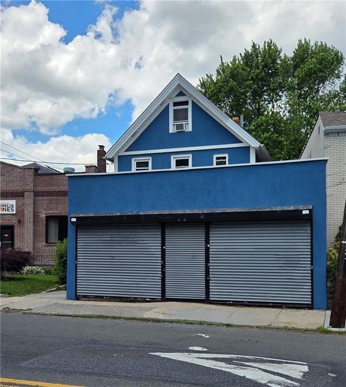 943 Castleton Avenue – photo 3