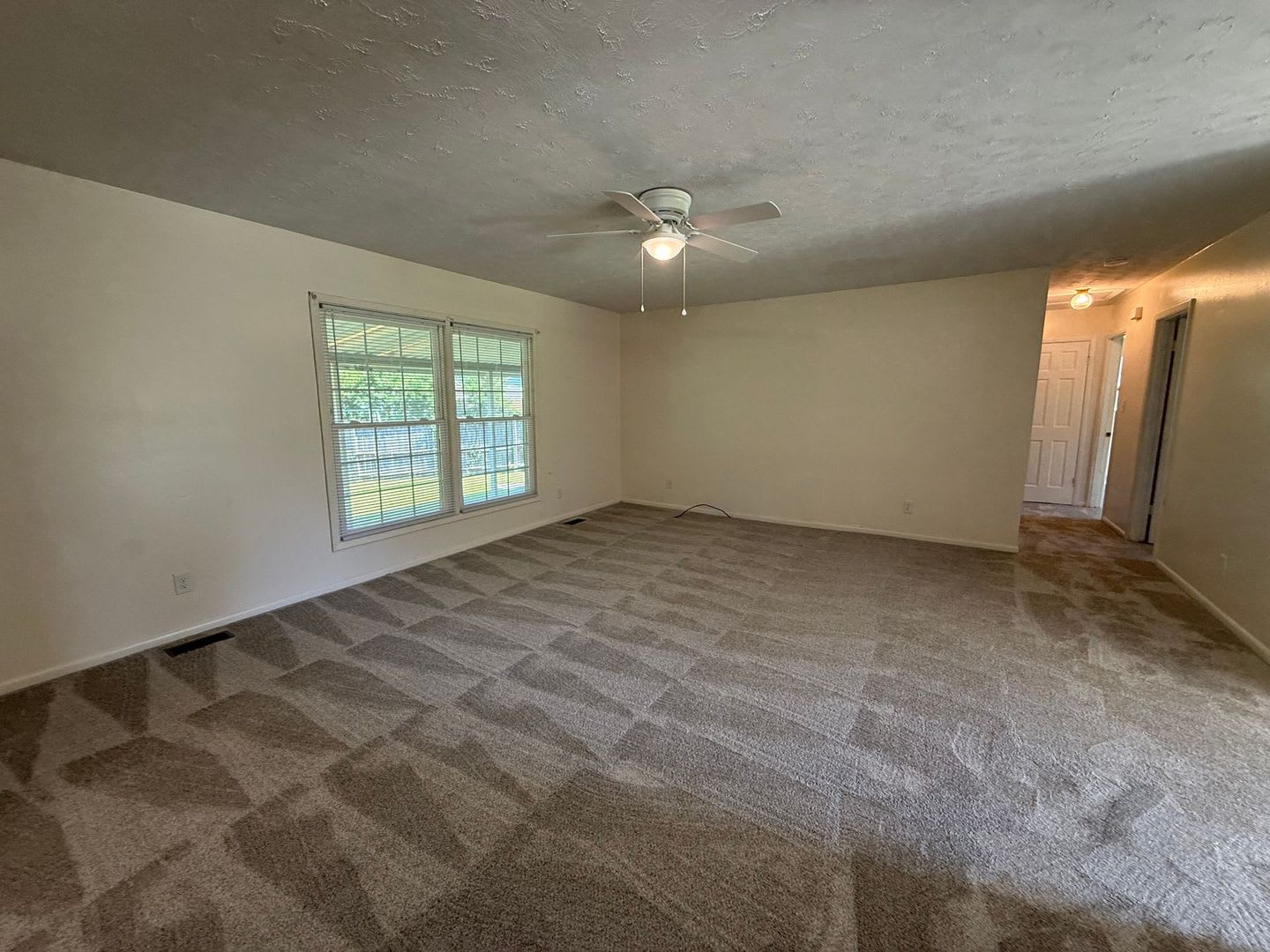 3 Bedroom 2 Bathroom – photo 5