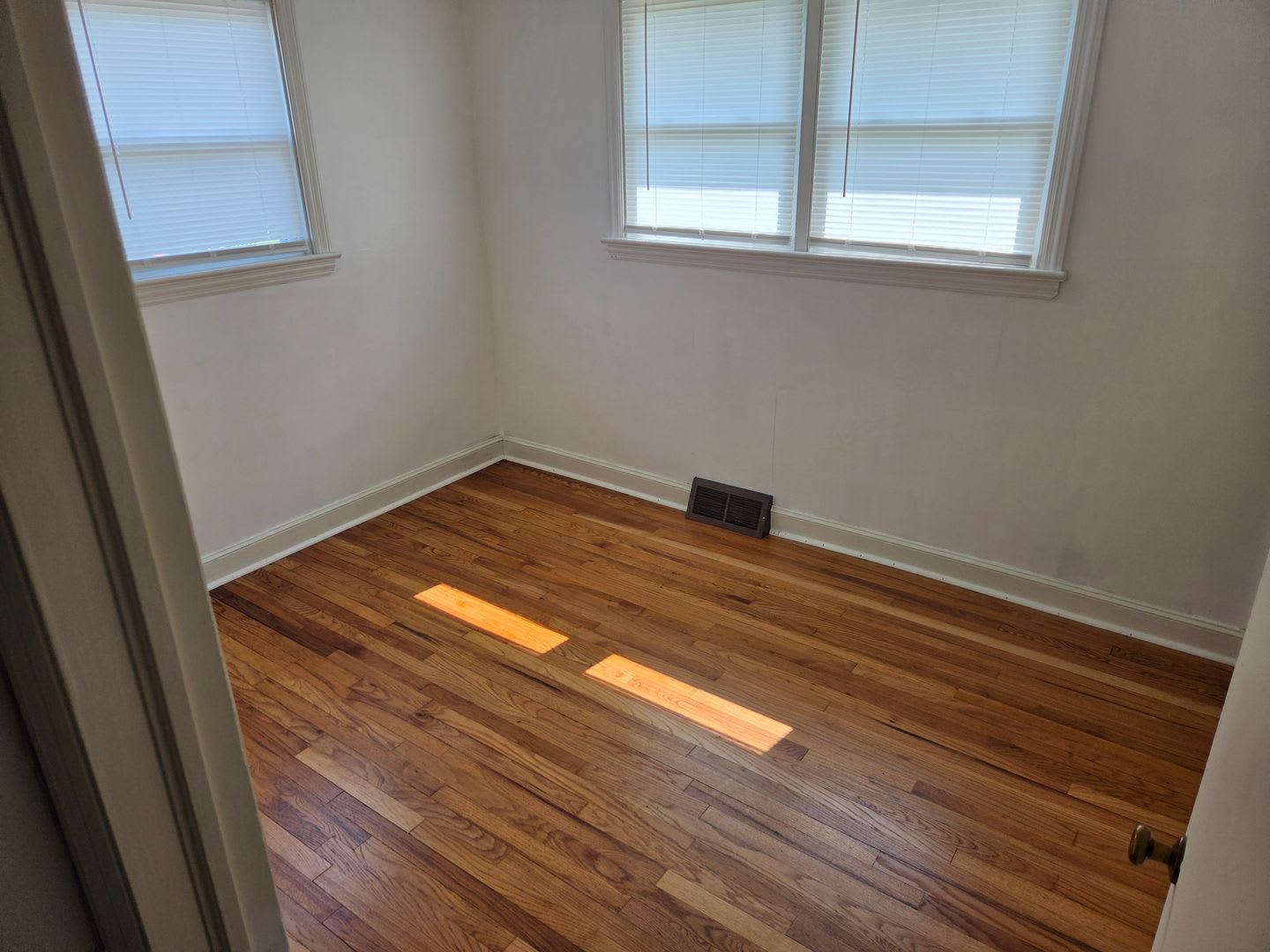 3 Bedroom Single Family Home – photo 4