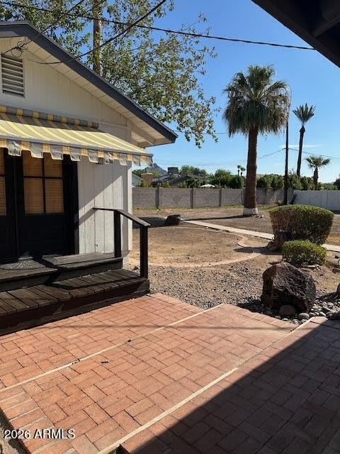1340 E Missouri Avenue – photo 2