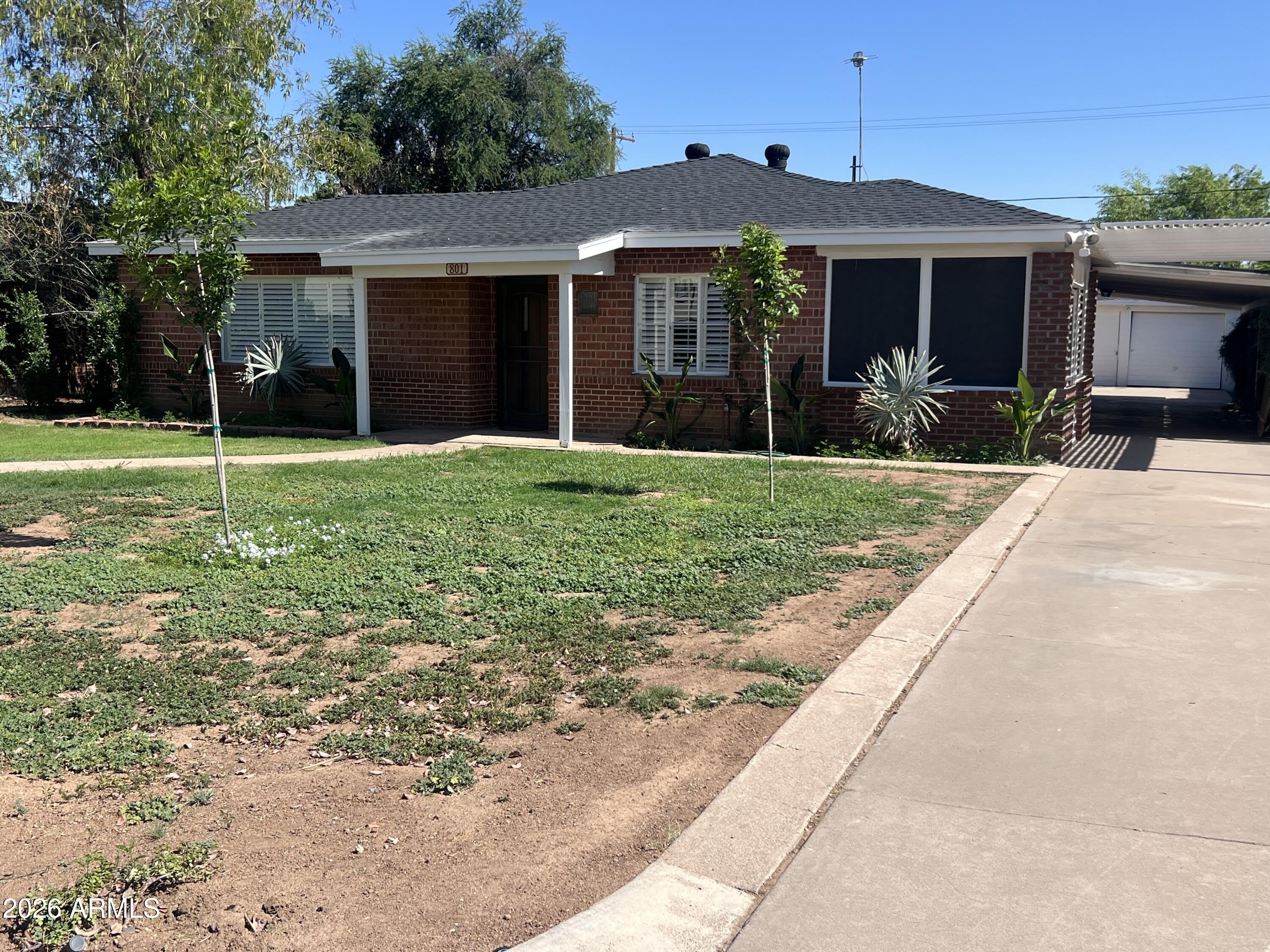 801 W Earll Drive – photo 3
