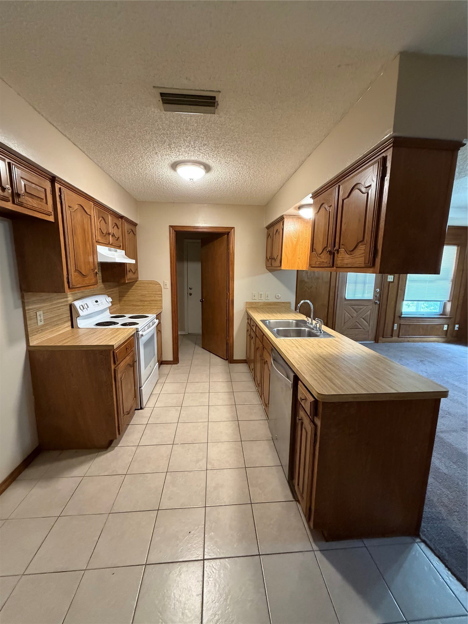 6506 Sayle Street – photo 4