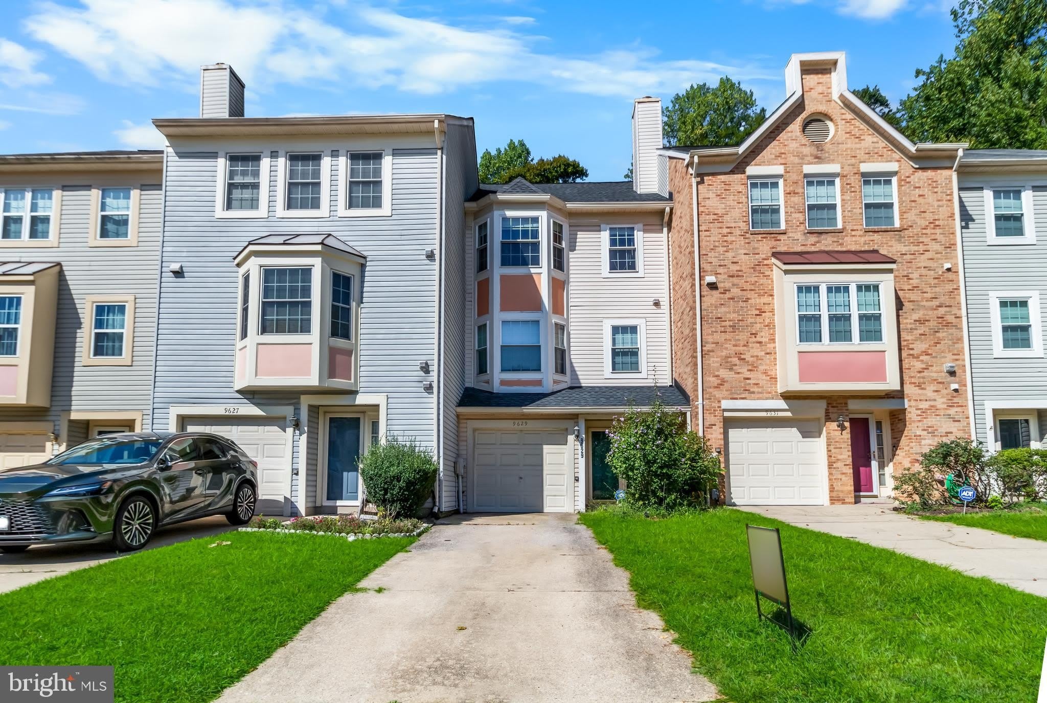 9629 HADLEIGH Court – photo 1