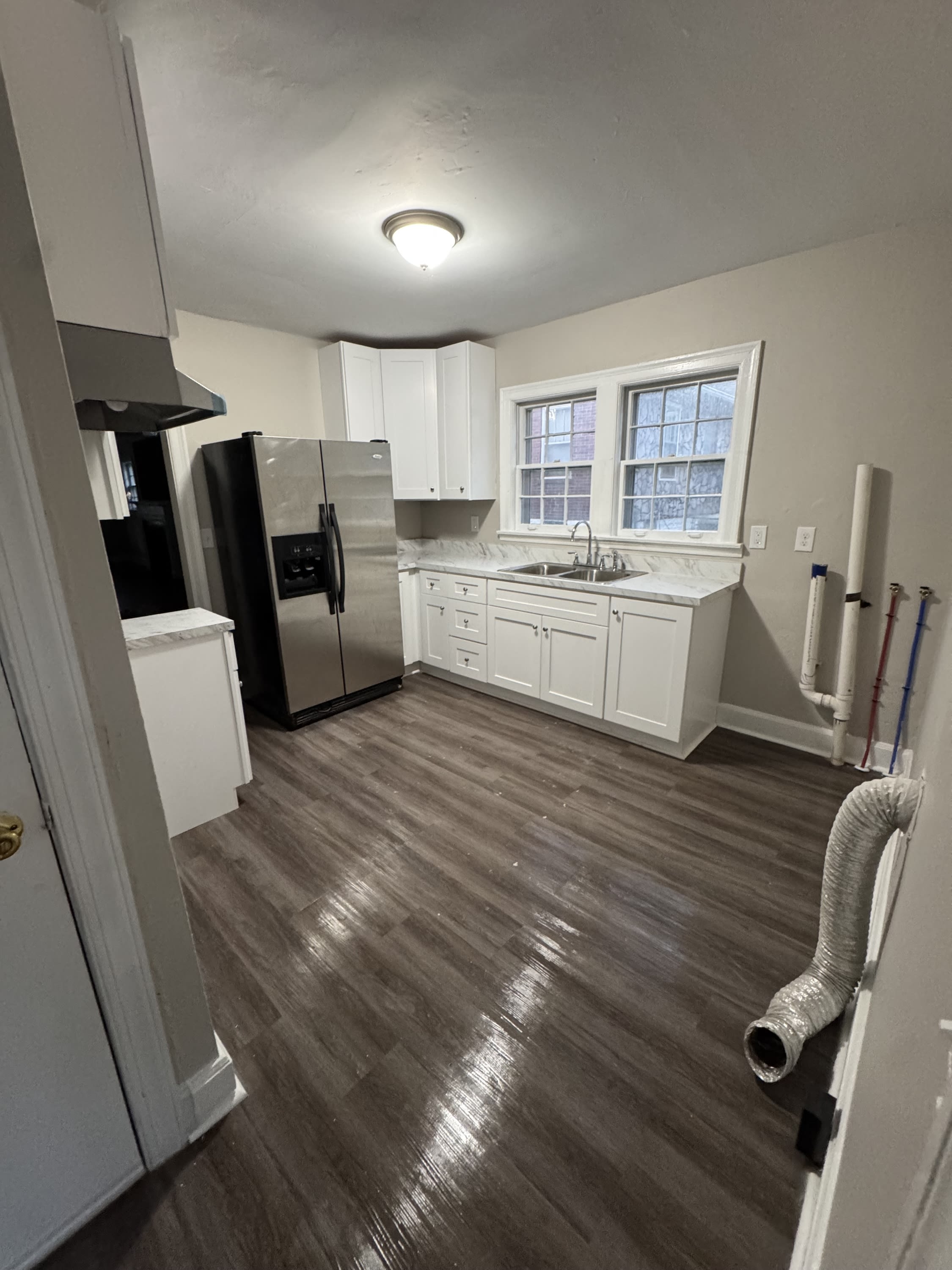 1606 E Sharpe Ave. – photo 2