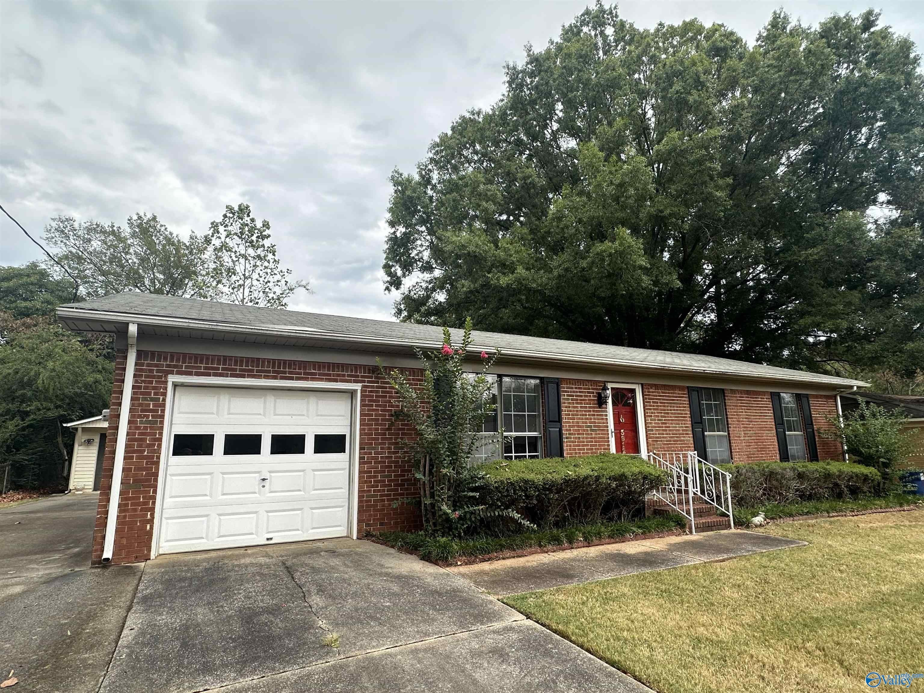 3912 Richland Drive – photo 2