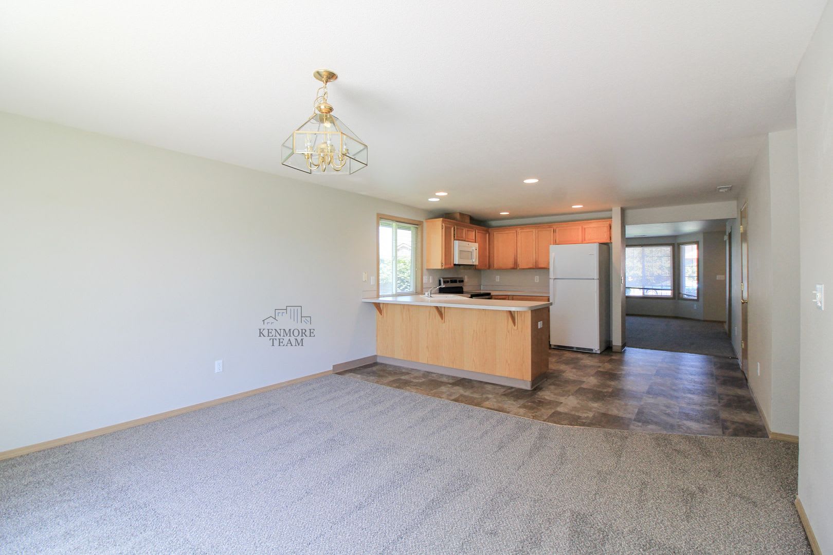 3 Bedroom, 2 Bath Home in West Pasco – photo 3