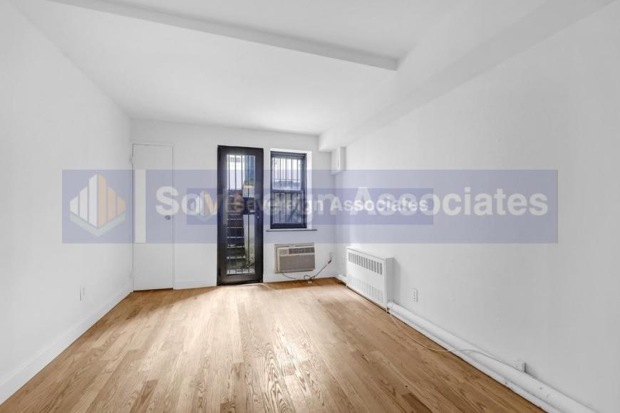 425 East 80th Street – photo 2