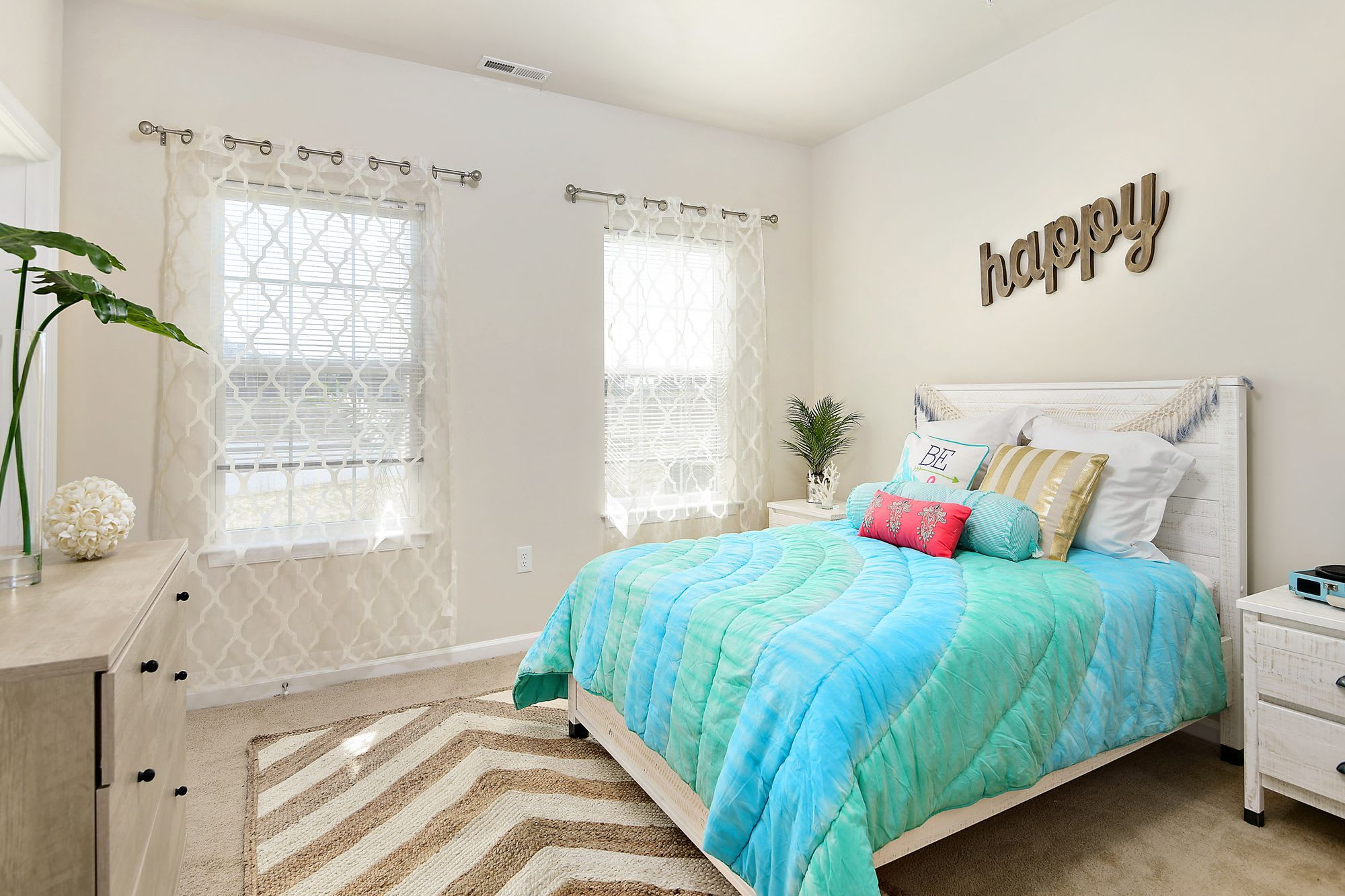 Oceans East Luxury Apartment Homes – photo 3
