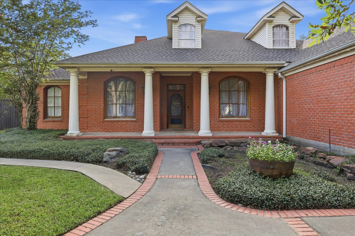 108 Wade Street – photo 1
