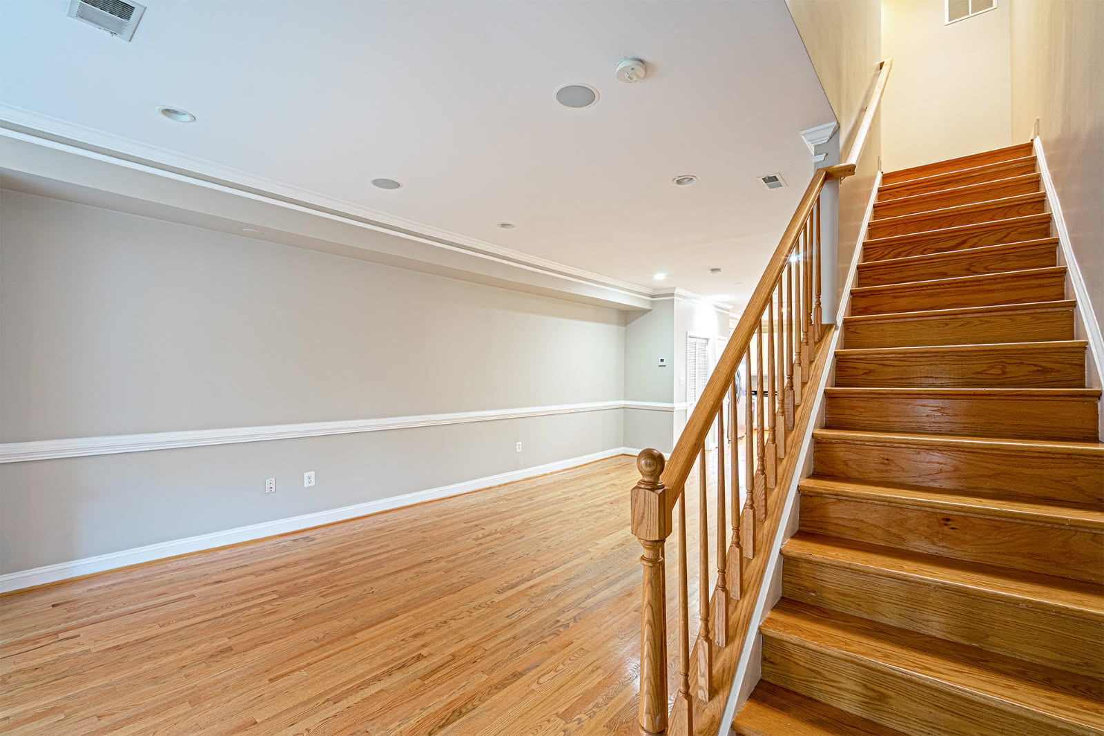 1535 Gales St Ne – photo 2