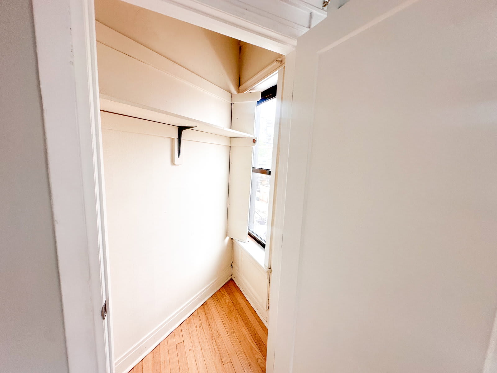 1619 Ridge Avenue – photo 5