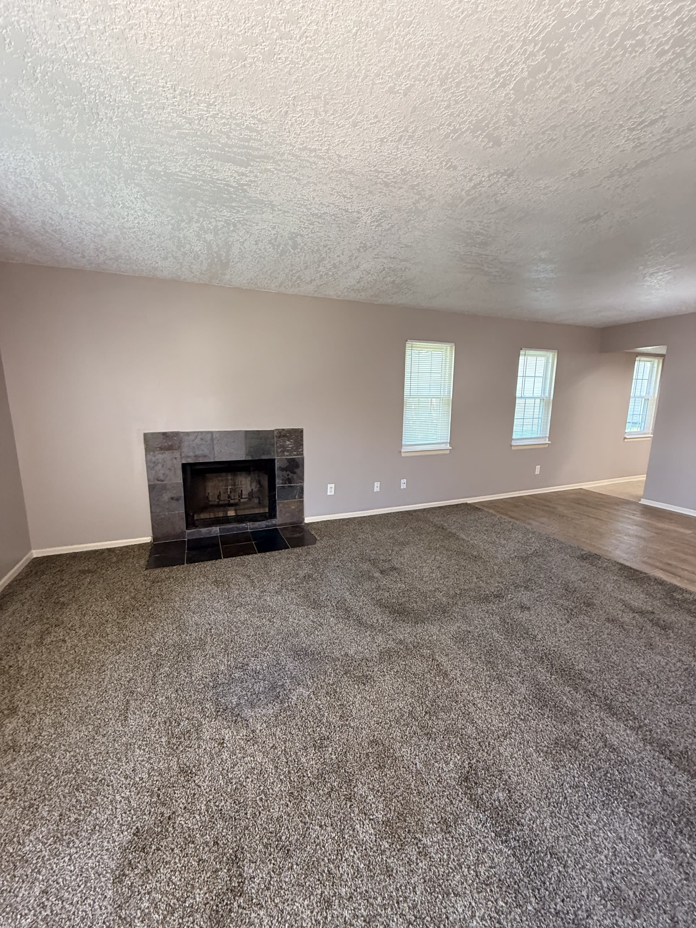 10009 Northwest Jones Drive – photo 5