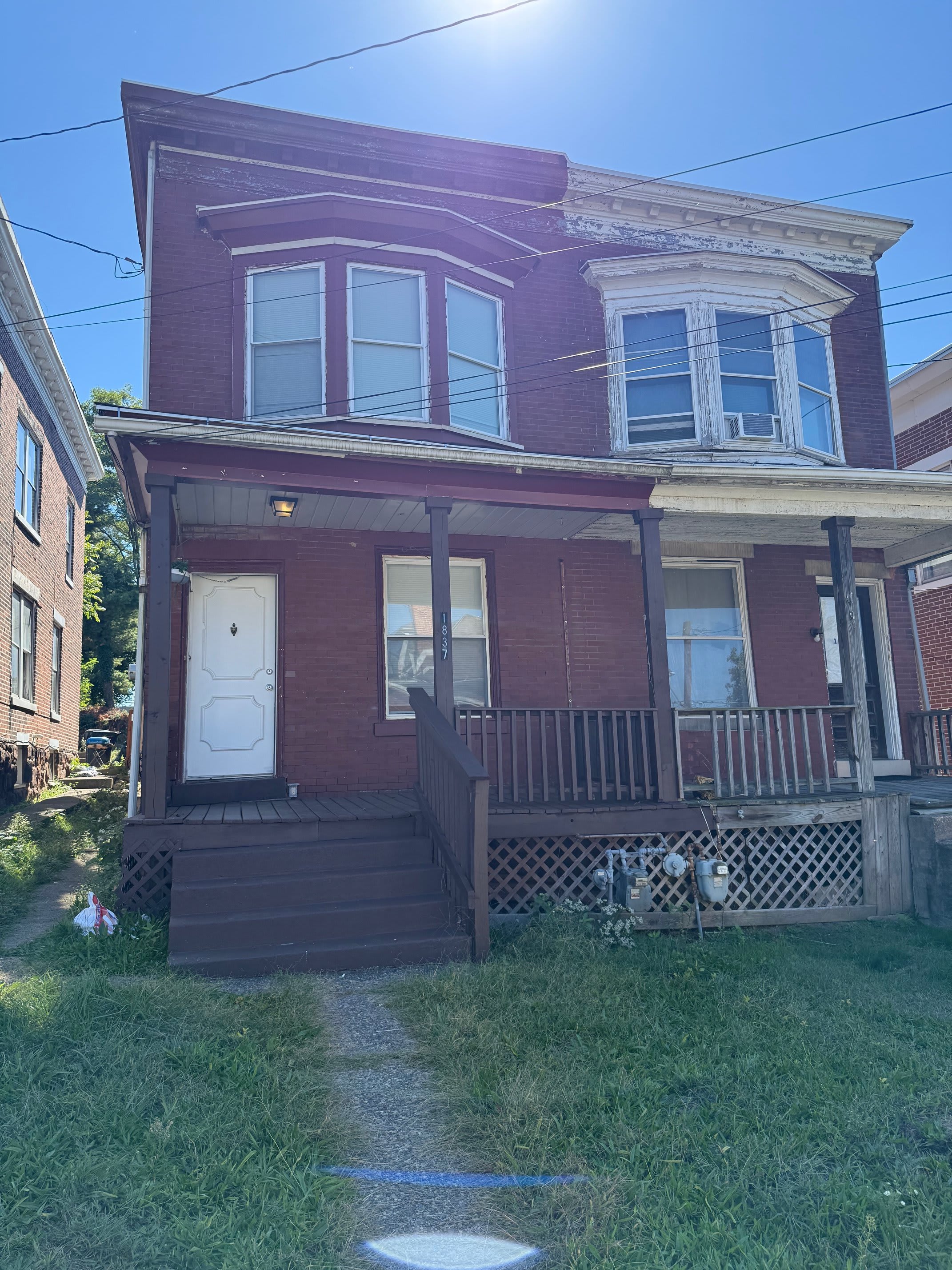 1837 Spencer Street – photo 1