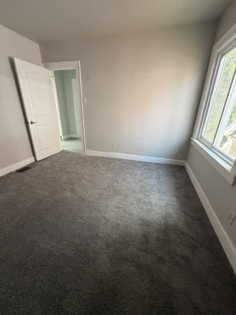 4235 Cortland St – photo 2