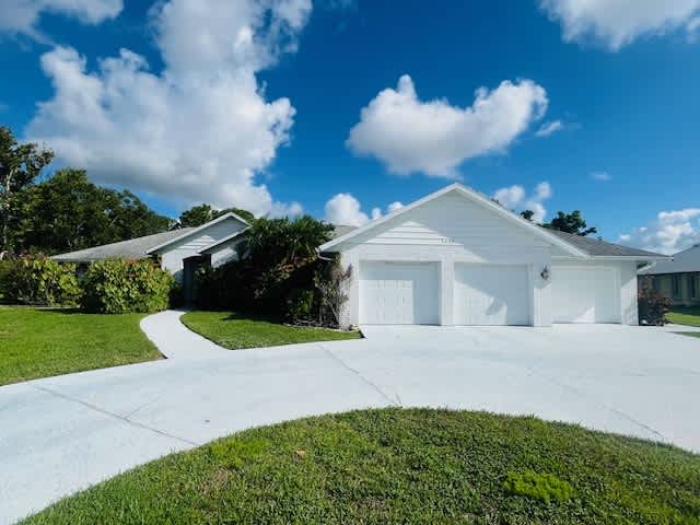 5638 Country Lakes Drive – photo 1