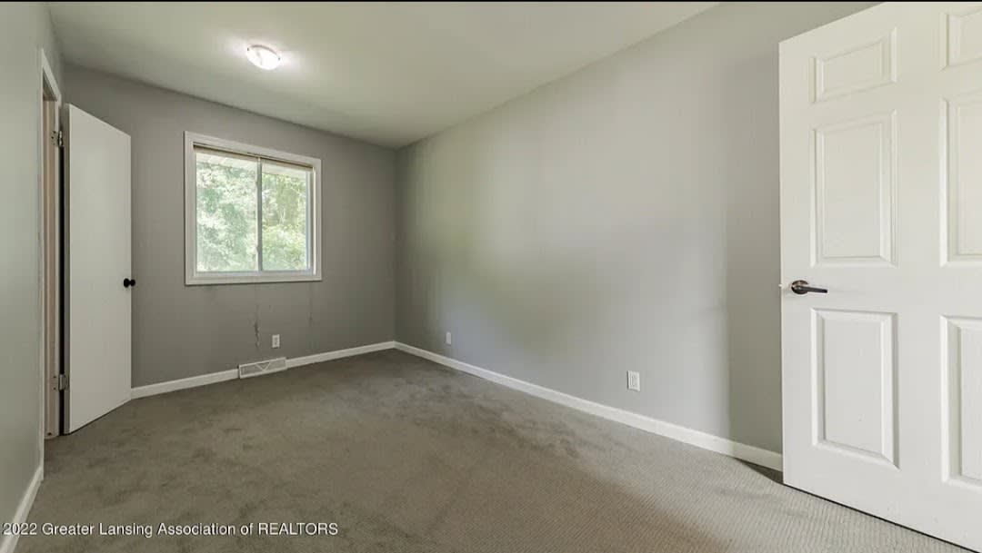 5420 South Waverly Road – photo 5