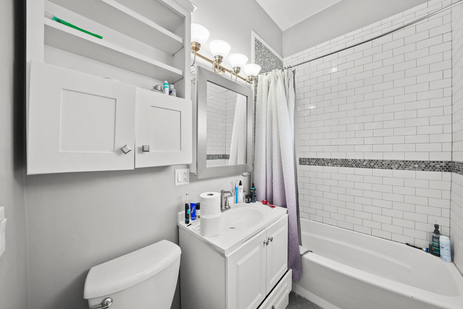 1307 S Ashland Ave. Spacious Home with 4 bedrooms – photo 4