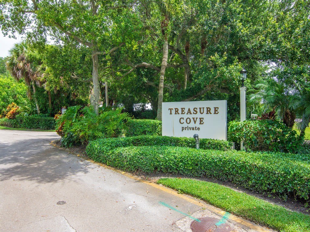 1445 Treasure Cove Lane – photo 1