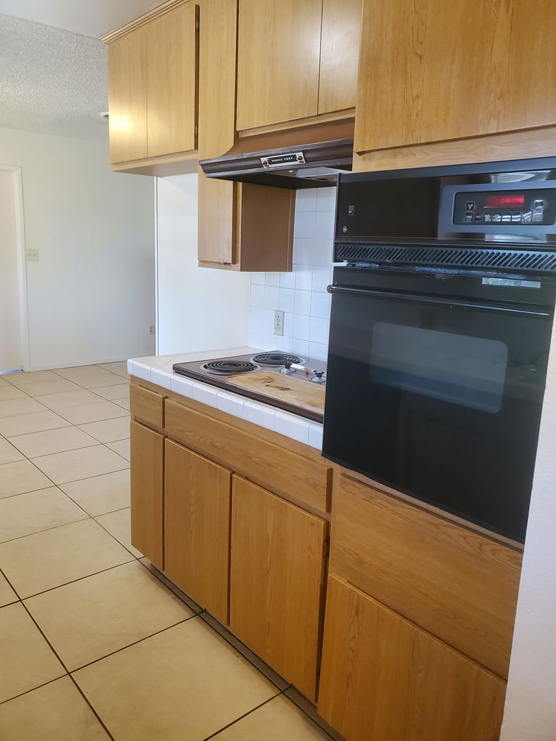 1505 W. RUMBLE RD – photo 5