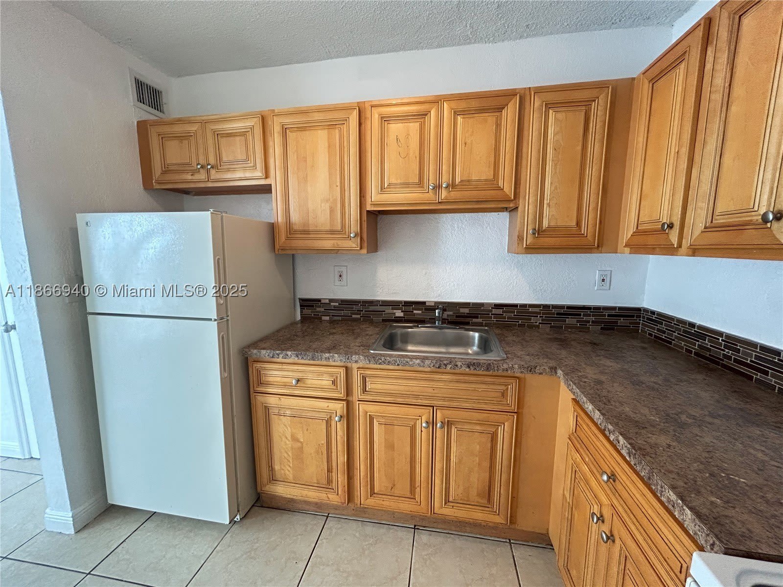 8287 Ne Miami Ct – photo 3