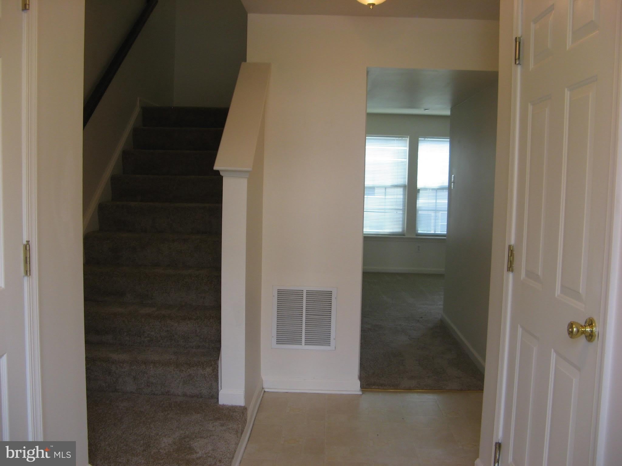 108 MONTICELLO Square – photo 3
