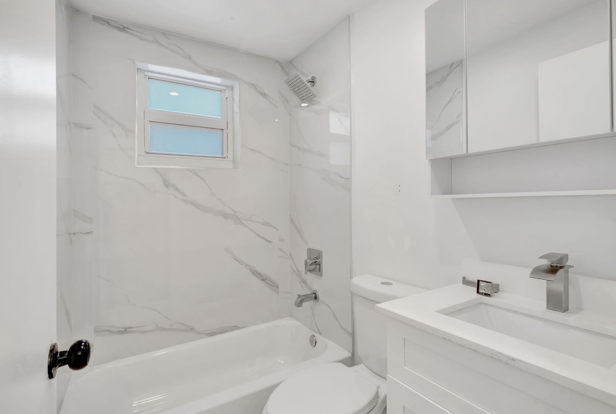 1260 SW 4th Street – photo 2