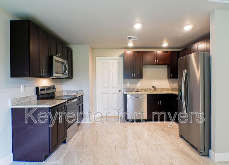 1787 Maryland Ave – photo 3
