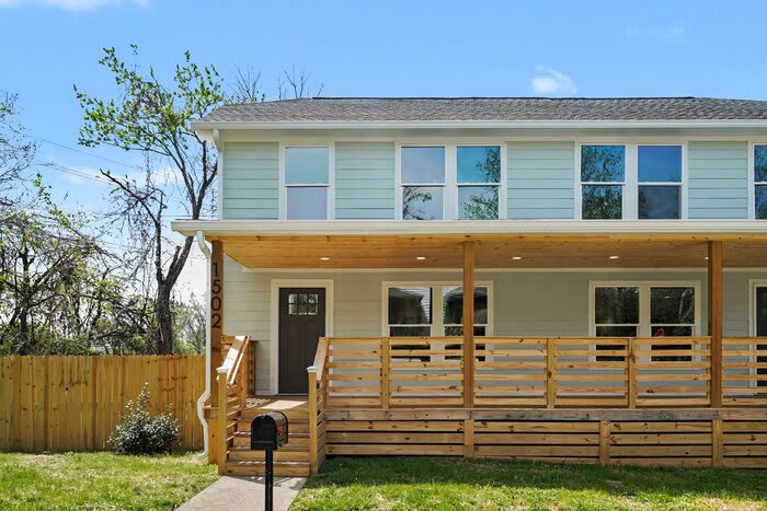 1502 Bryan Street – photo 2