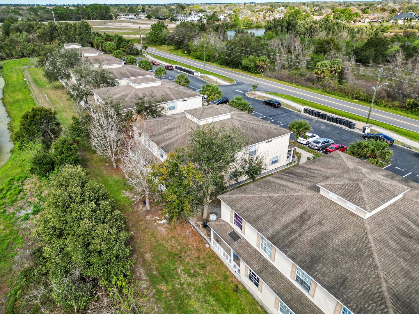 Spacious 4 Bed 2 5 Bath Townhome Minutes From The Indian River – photo 4