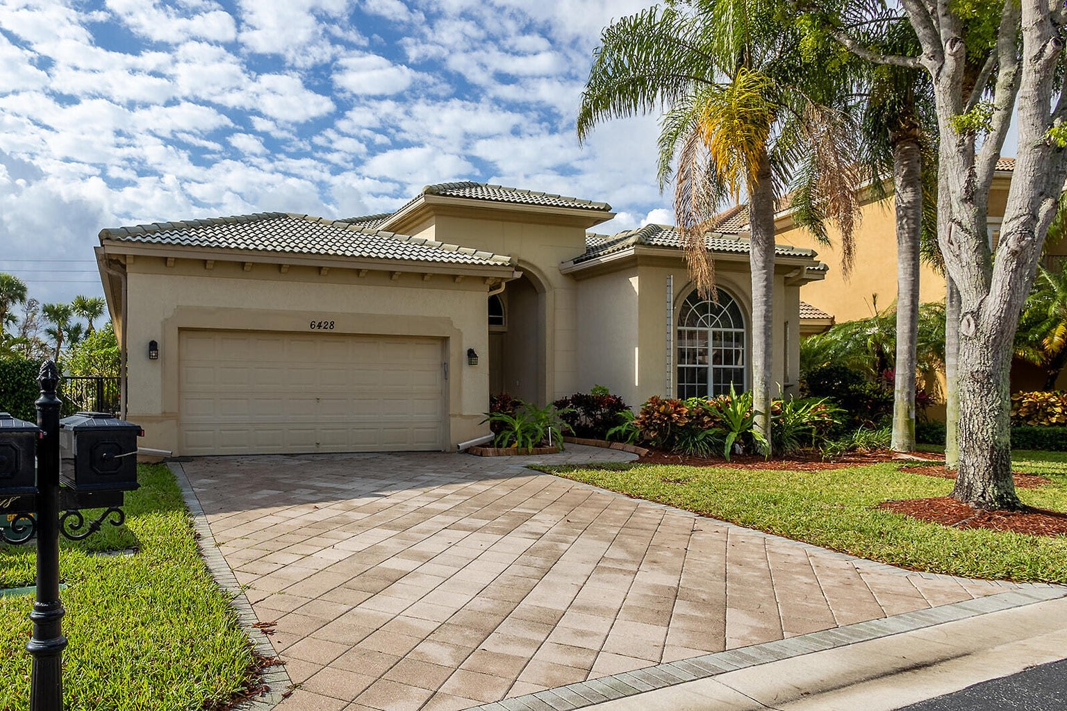 6428 Garden Court – photo 1