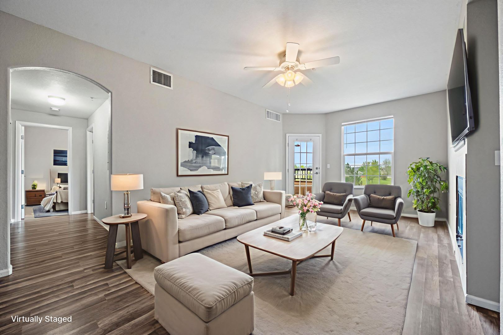 Pet Friendly 2Br Condo Private Balconies Fireplace Resort Style Amenities – photo 1