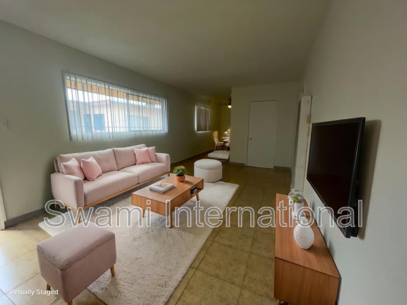 629 W 82Nd St – photo 3