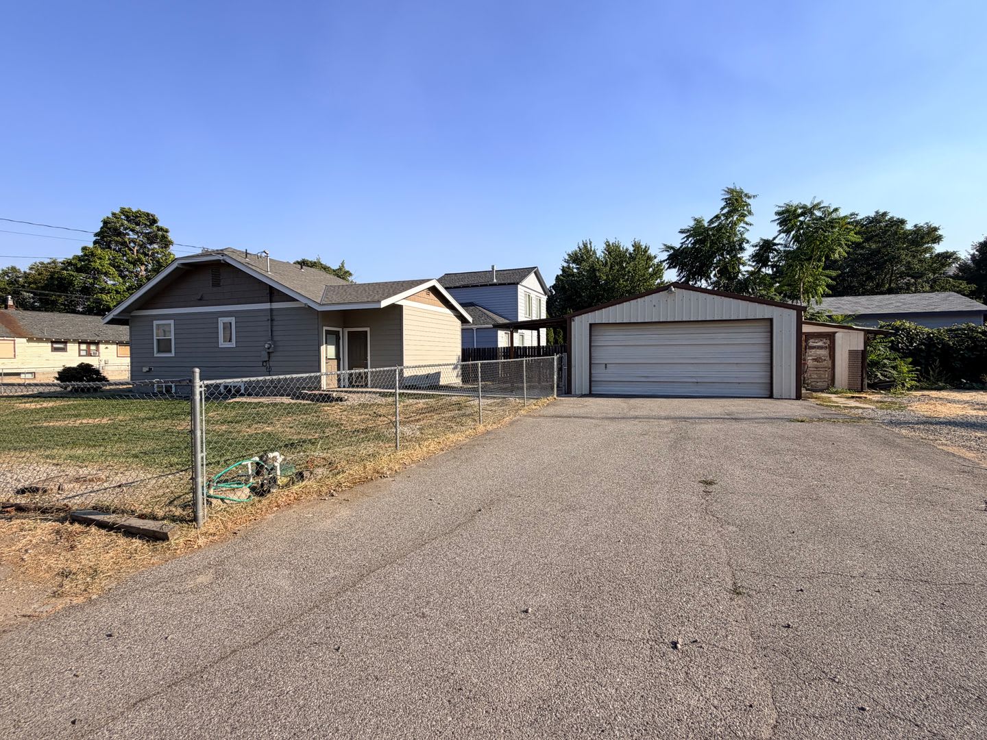 Spacious 2 bed/1 bath home! Fenced yard, a/c, d/w, w/d, large garage and MORE!! – photo 2