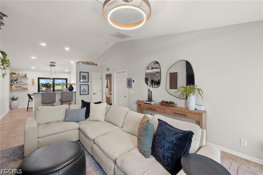 329 NE 27th Street – photo 3