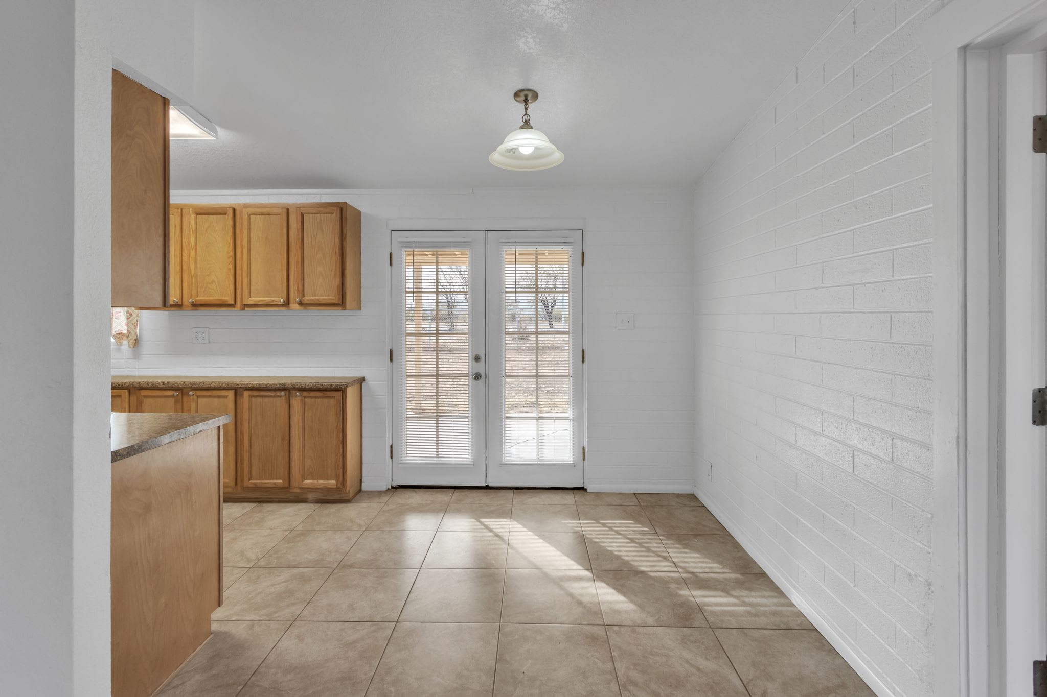 216 Whitton St – photo 3