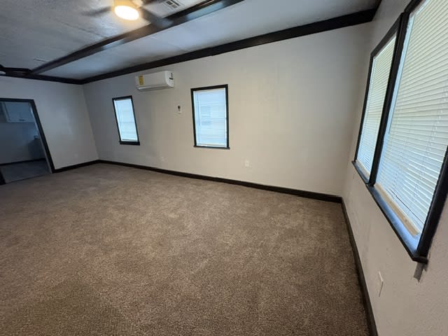 904 Southwest G Avenue – photo 4