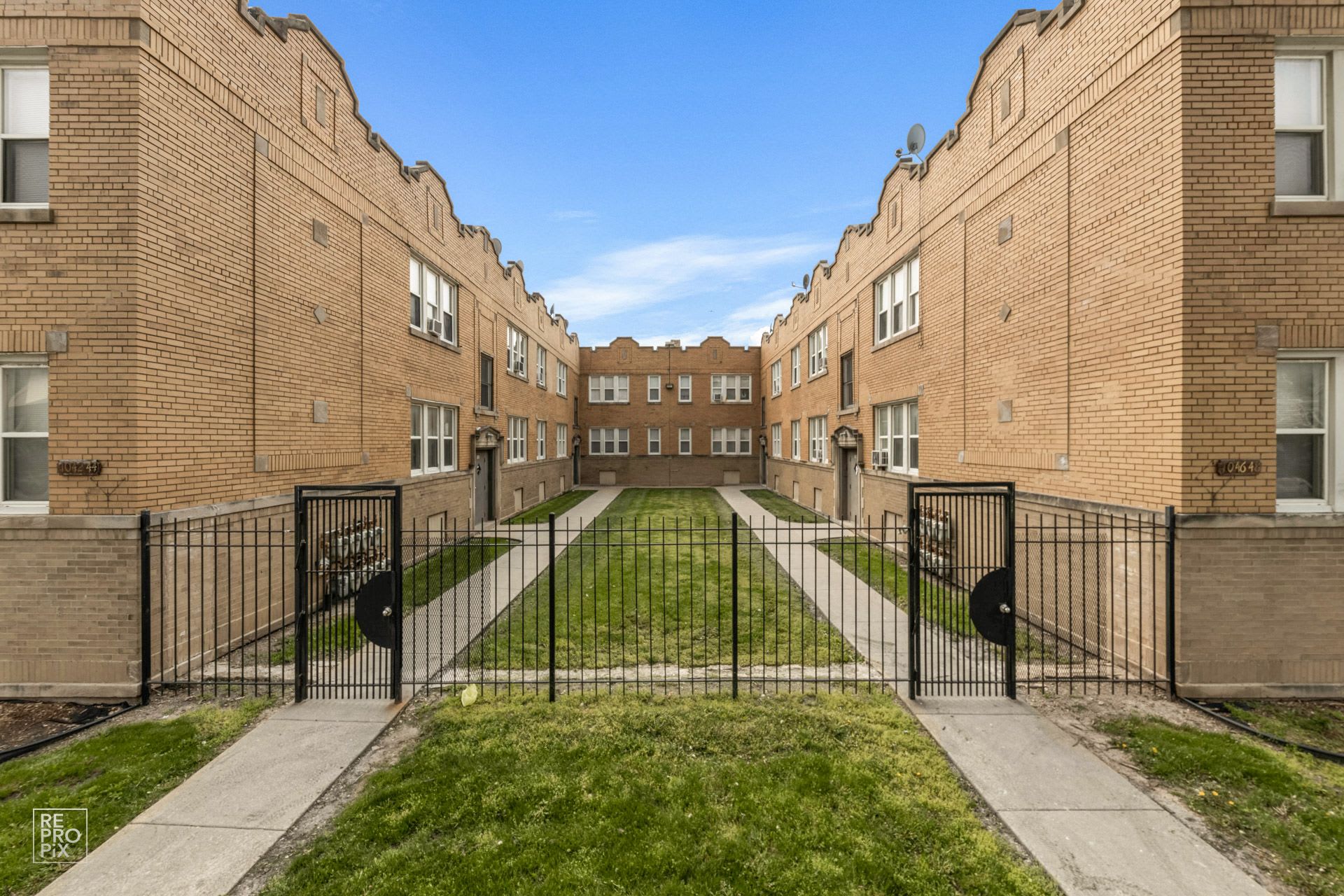 1042 N Leamington Ave – photo 5