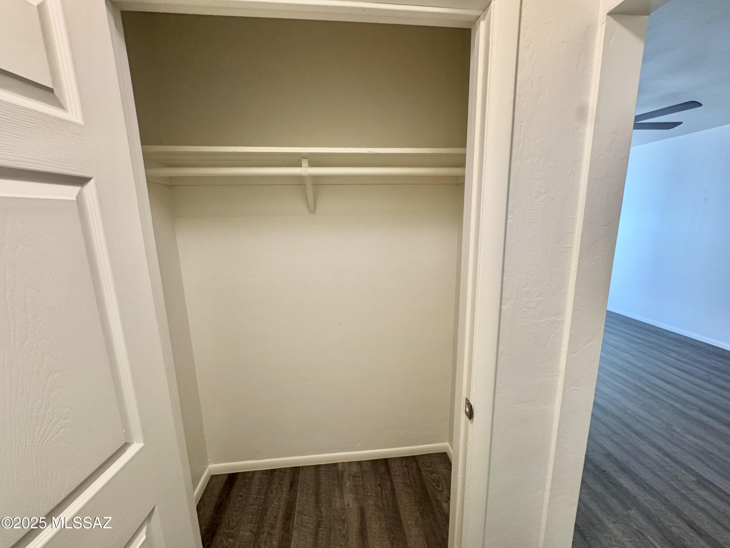 3323 E Blacklidge Drive – photo 5