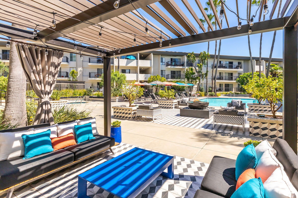 The Plaza at Sherman Oaks – photo 5
