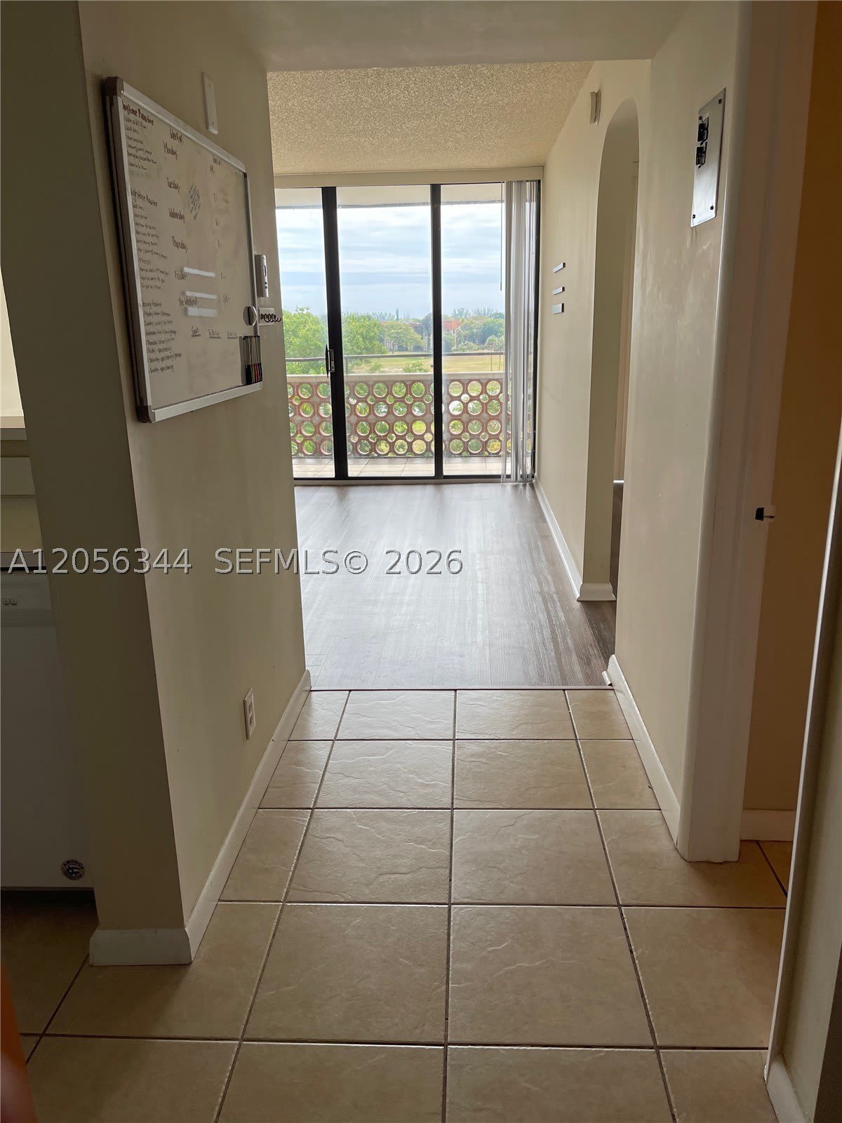 4222 Inverrary Blvd – photo 3