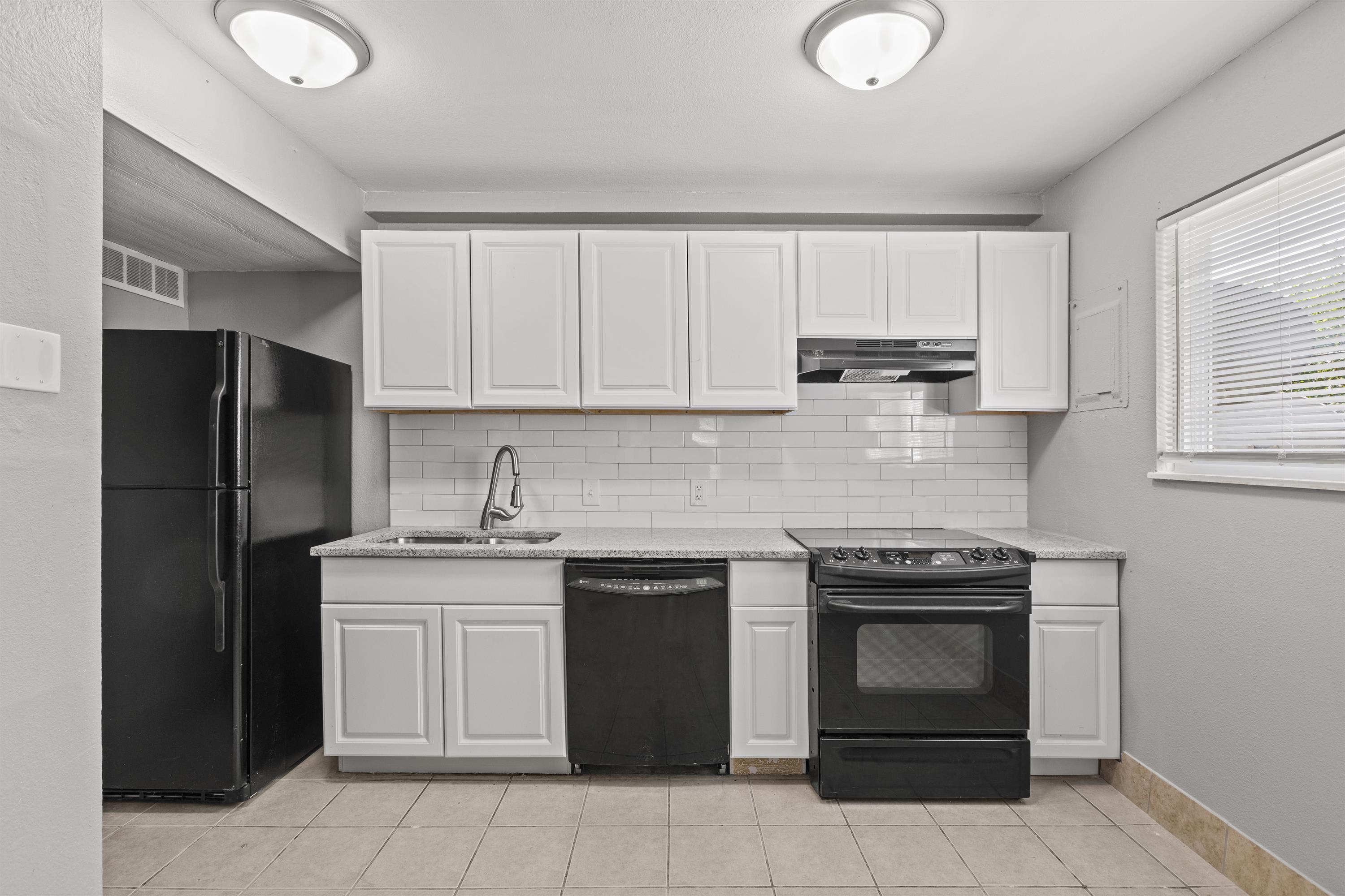 3733 Brush Creek Drive – photo 2