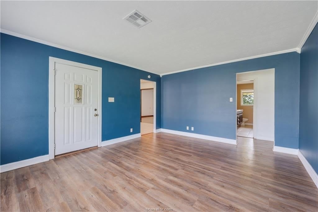 318 Fairway Drive – photo 2