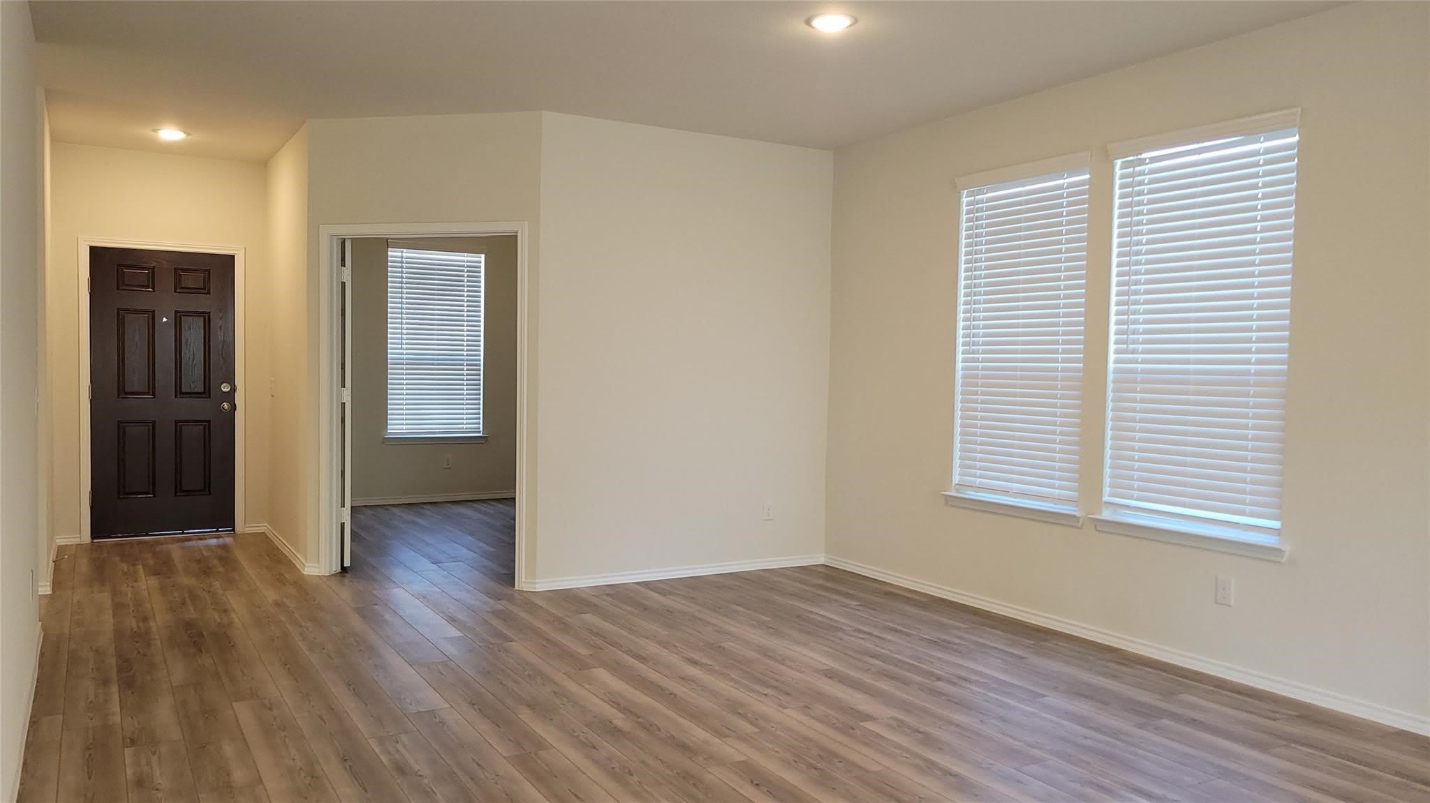 807 Goldenrod Lane – photo 4