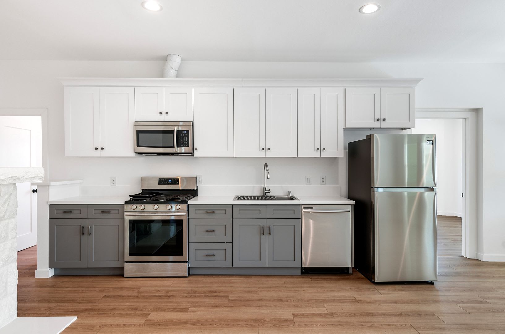 Large 3bed2bath Apartment Near USC! – photo 3