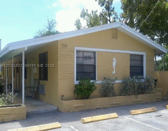 700 Ne 1St Ct – photo 1