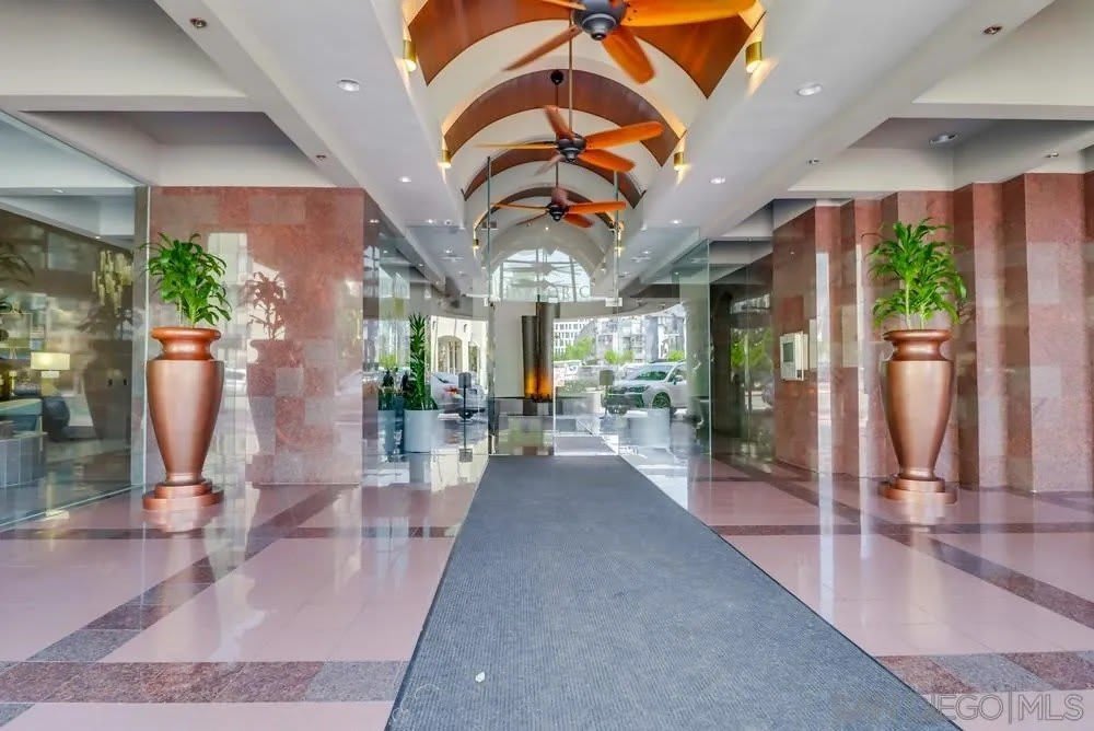 100 Harbor Drive – photo 5