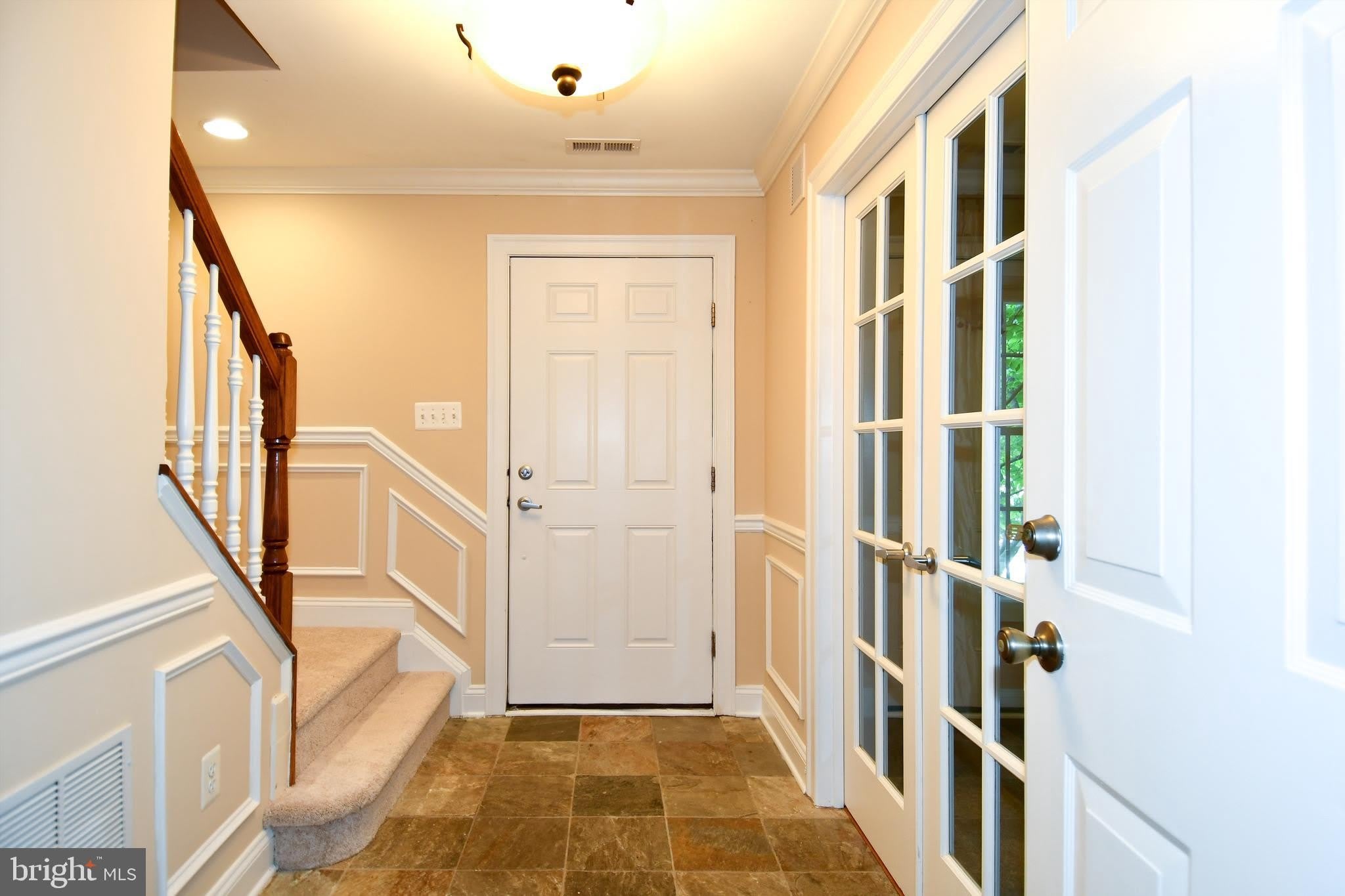 589 CEDAR SPRING Street – photo 3