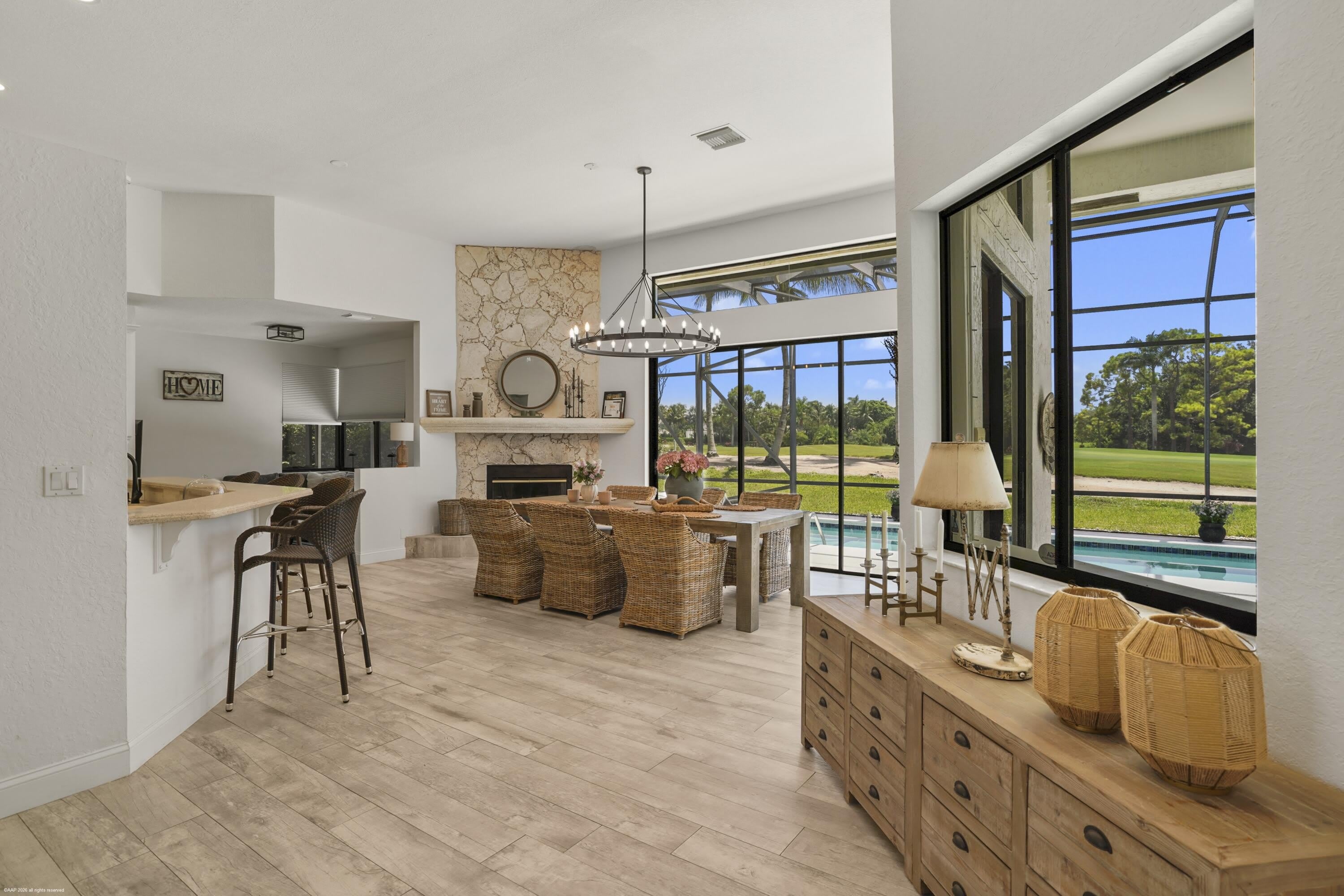 1902 S Club Drive – photo 1