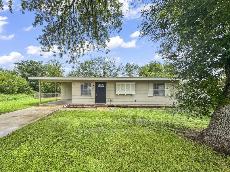 4814 Castle Arms – photo 1