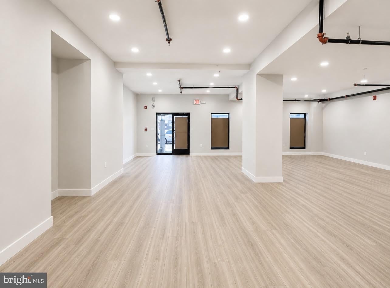 5001-00 FRANKFORD Avenue – photo 3